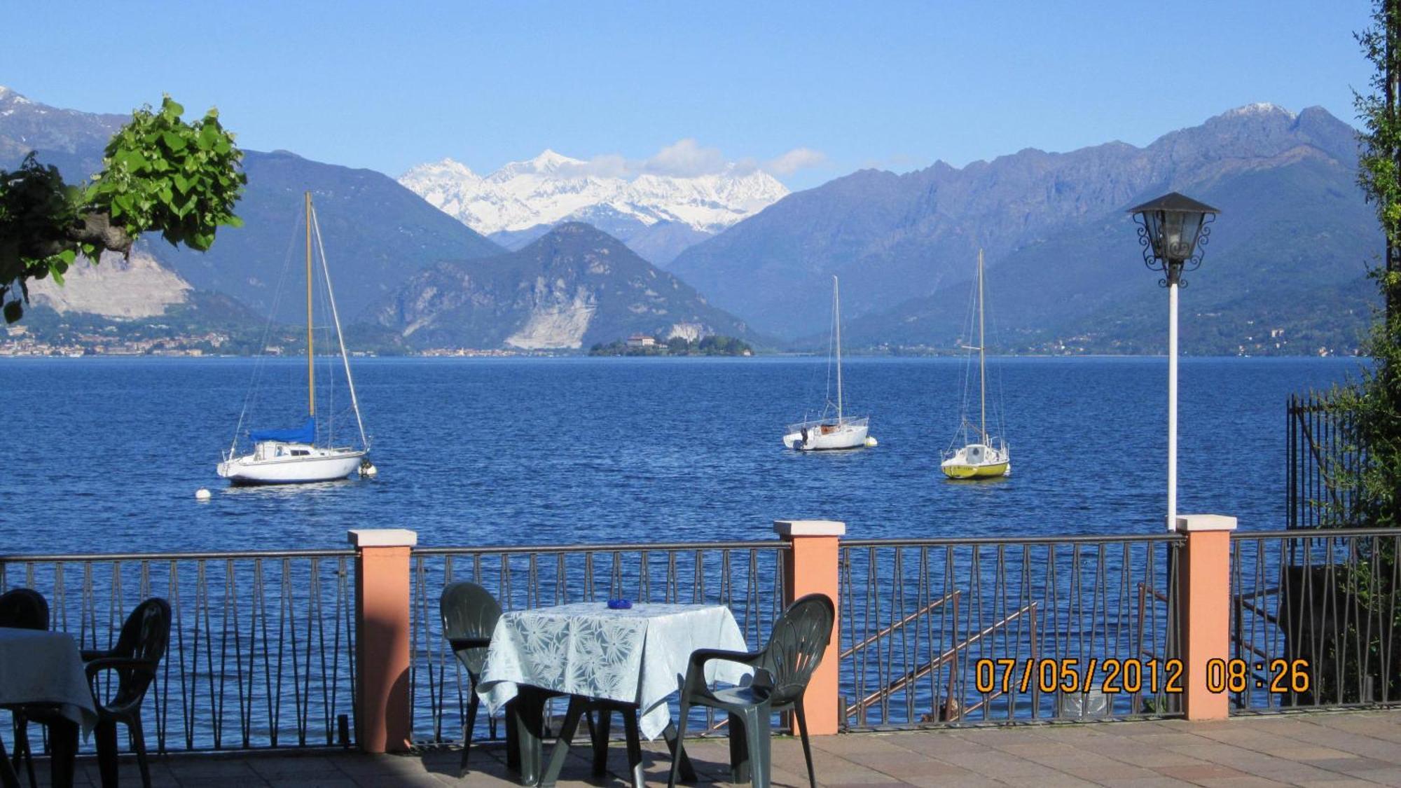 Albergo Riva Reno Di Leggiuno Luaran gambar