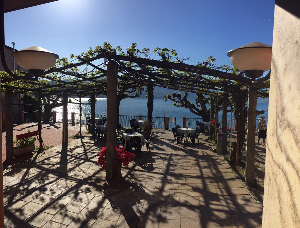 Albergo Riva Reno Di Leggiuno Luaran gambar