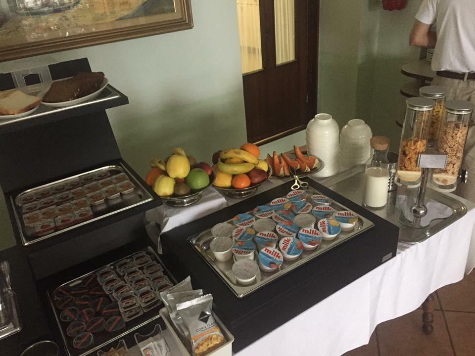 Albergo Riva Reno Di Leggiuno Luaran gambar