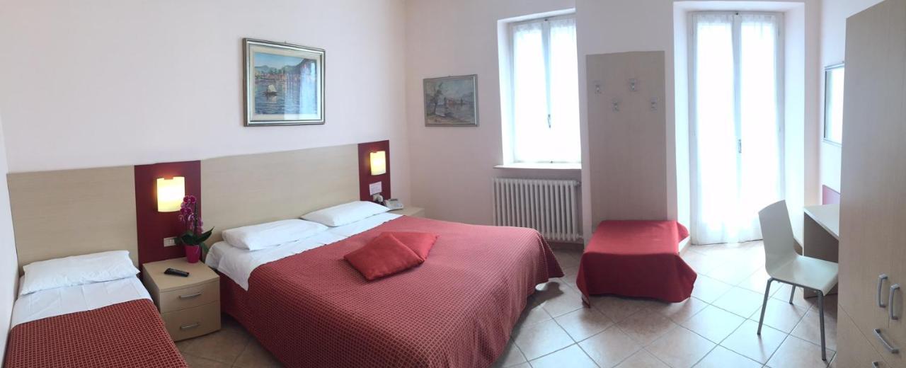Albergo Riva Reno Di Leggiuno Luaran gambar